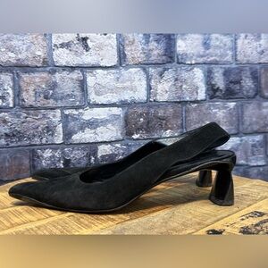 Valentine Black Suede Pumps Shoes Made In Italy sz 8